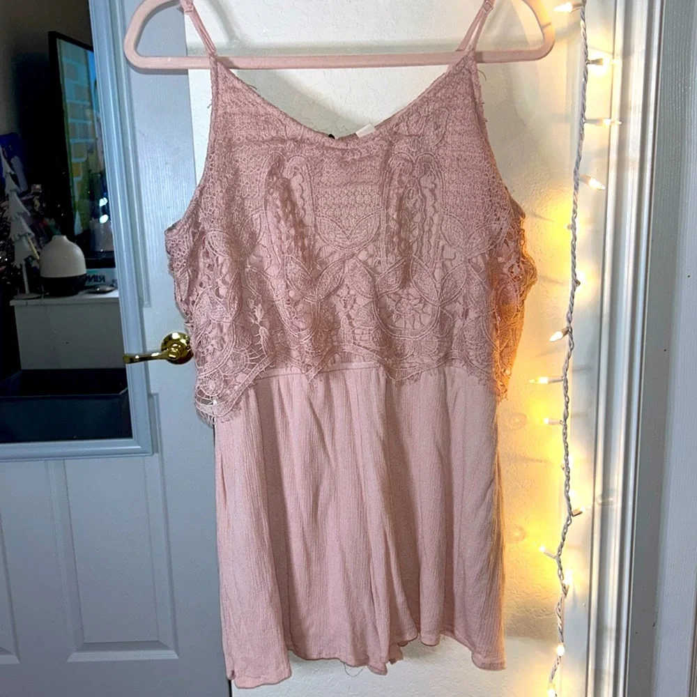 Light Pink Lace Romper XL, MOSSIMO SUPPLY CO.tm - Picture 1 of 2